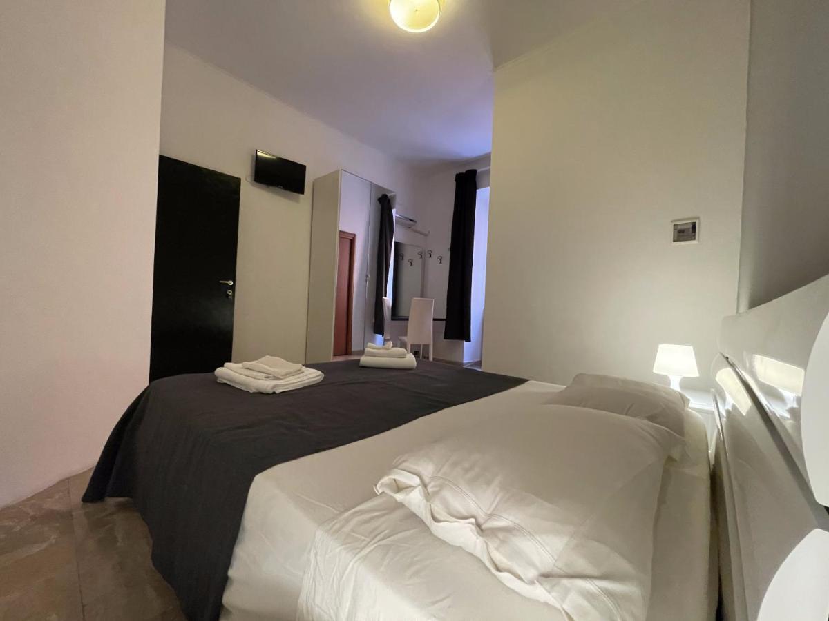 Sleepy Max Hotel Rom Eksteriør billede