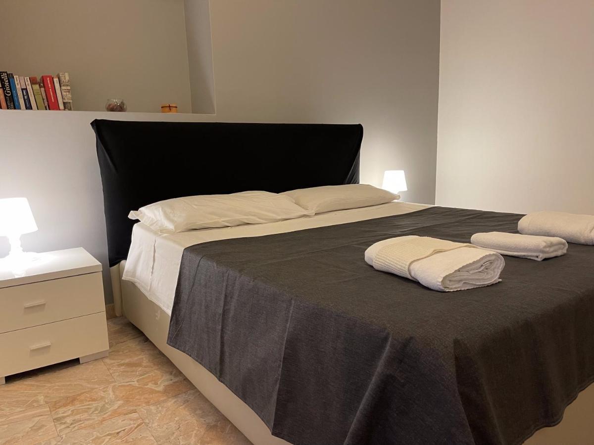 Sleepy Max Hotel Rom Eksteriør billede